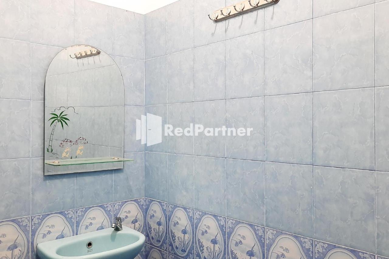 Roemah Proklamasi Syariah Mitra Reddoorz パダン エクステリア 写真